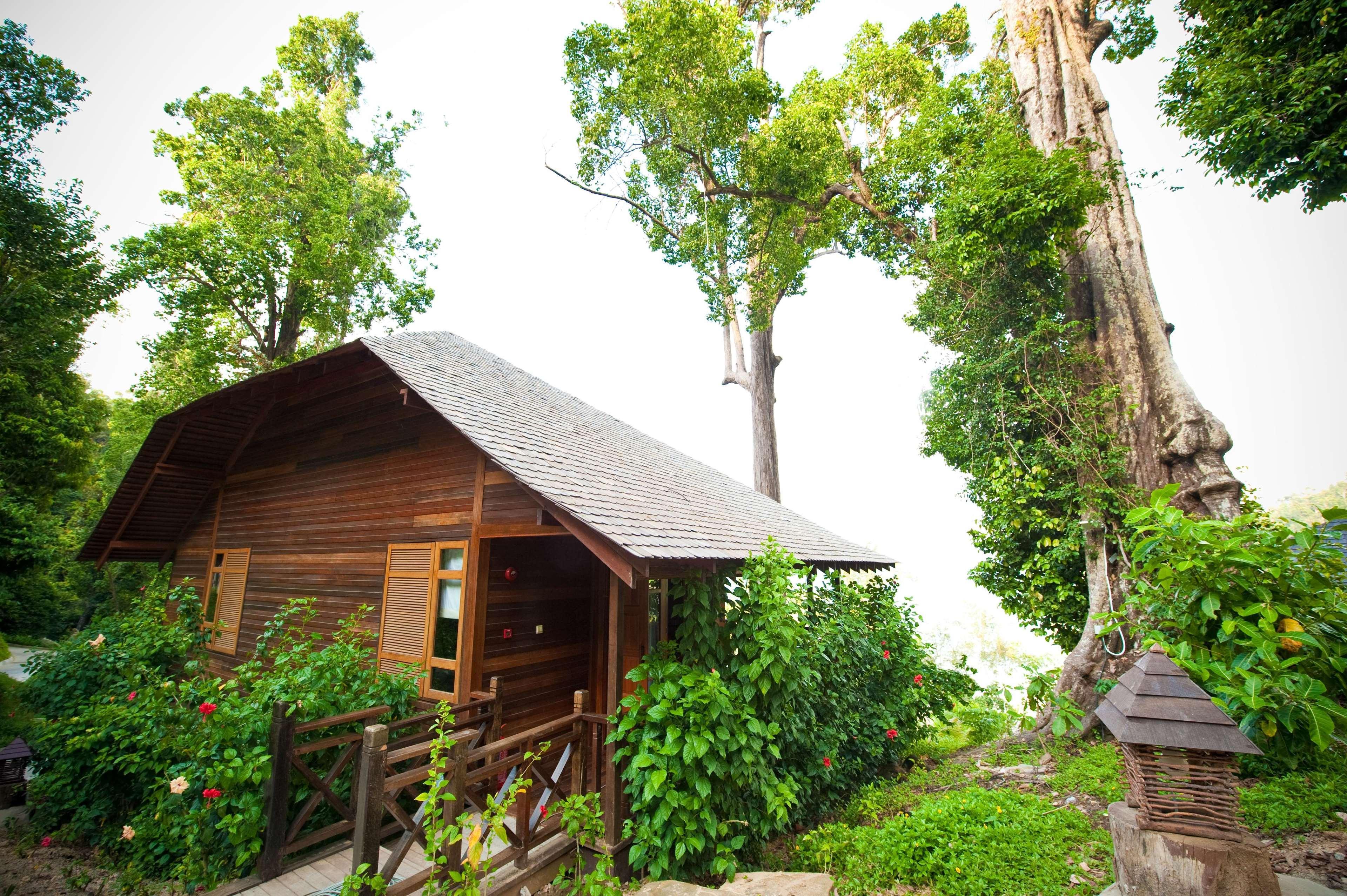 Bunga Raya Island Resort & Spa Pulau Gaya Buitenkant foto