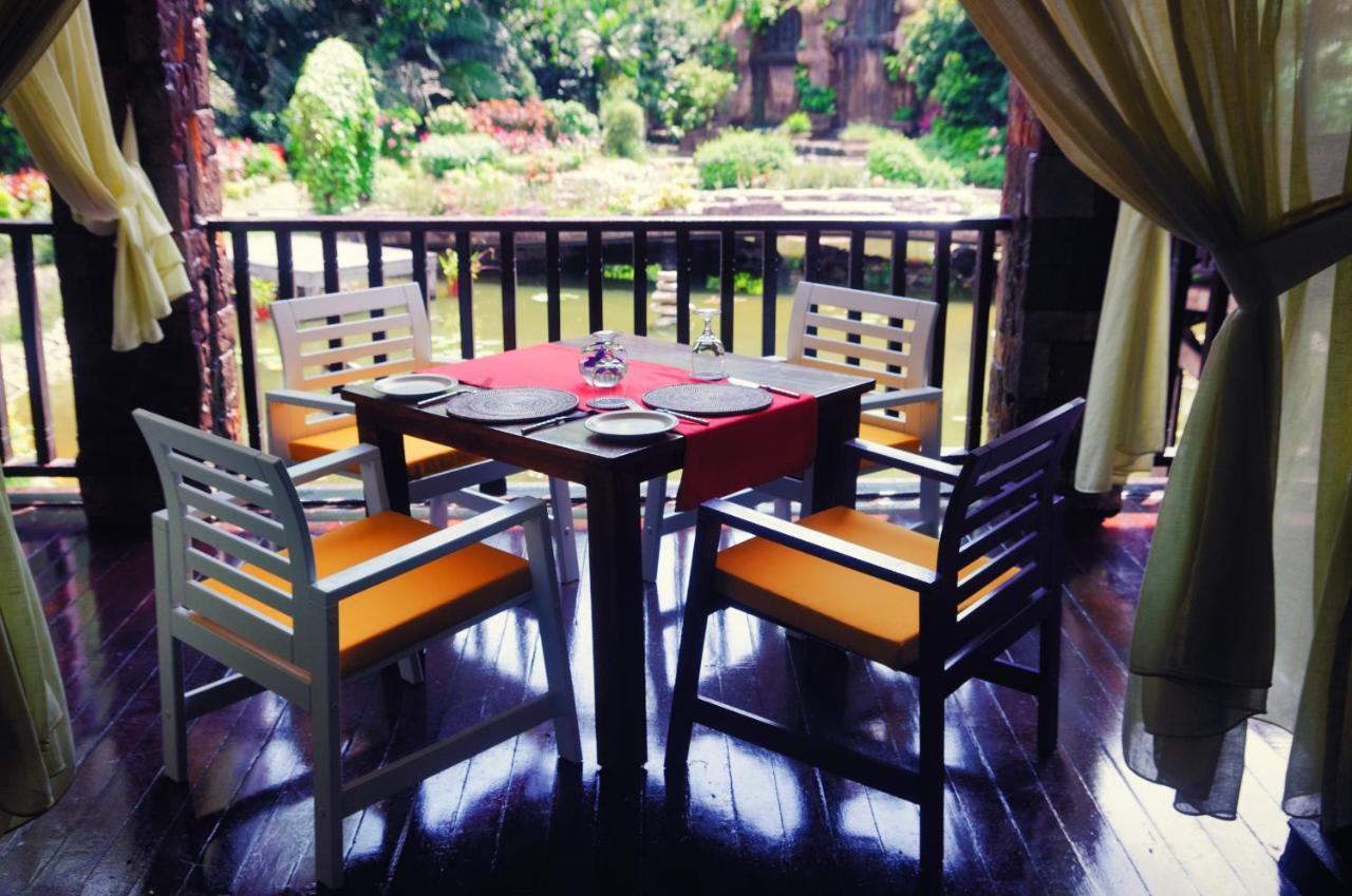 Bunga Raya Island Resort & Spa Pulau Gaya Buitenkant foto